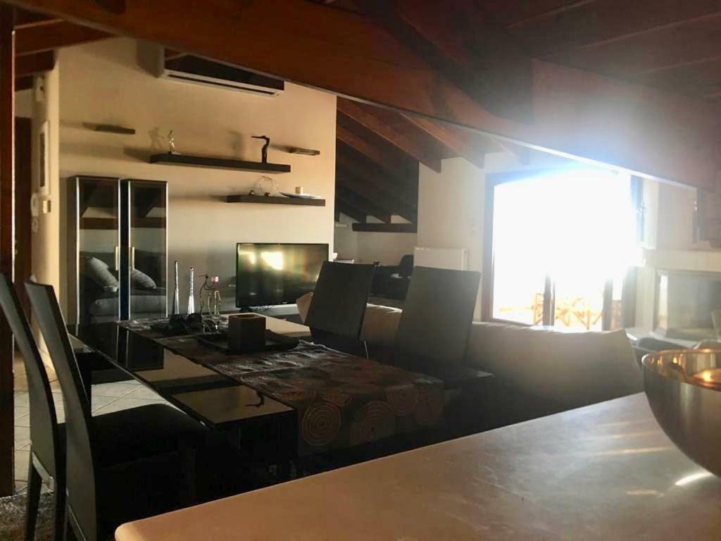 The Loft Apartment คีออส ภายนอก รูปภาพ