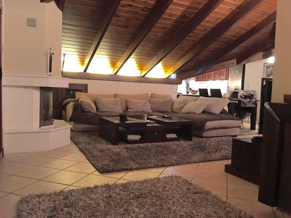 The Loft Apartment คีออส ภายนอก รูปภาพ